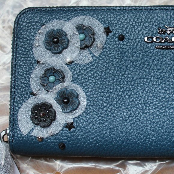 Coach Accordion Zip Wallet Mineral Willow Floral ***SOLD*** - Picture 2 of 10